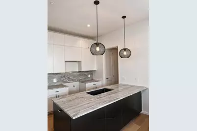 1736 Bunche Road #Building 1, Austin, TX 78721 - Photo 2