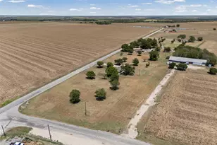 403 County View Rd, Lockhart, TX 78644 - Photo 22