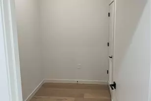 2209 S 1st St, Austin, TX 78704 - Photo 12