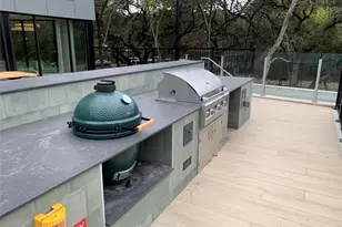 2209 S 1st St, Austin, TX 78704 - Photo 16