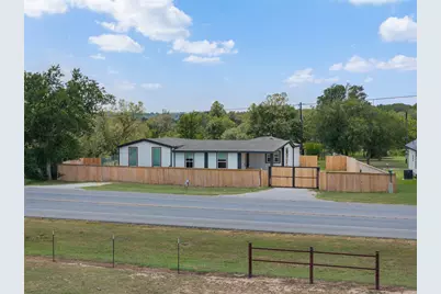 962 Sh 304, Bastrop, TX 78602 - Photo 2
