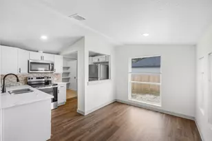 962 Sh 304, Bastrop, TX 78602 - Photo 16