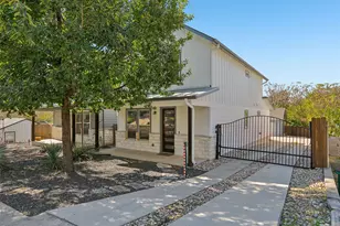 1206 Deloney St, Austin, TX 78721 - Photo 38