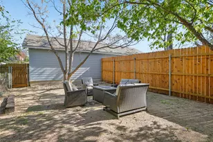 1206 Deloney St, Austin, TX 78721 - Photo 10