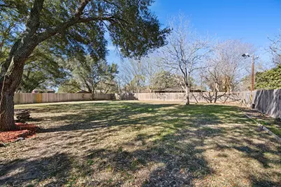 705 Trochta Street, El Campo, TX 77437 - Photo 6