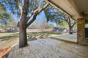 705 Trochta St, El Campo, TX 77437 - Photo 12