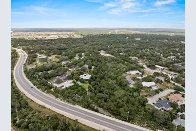 699 Floral Avenue, New Braunfels, TX 78130 - Photo 28