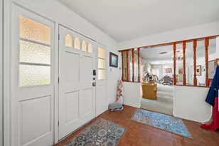 699 Floral Ave, New Braunfels, TX 78130 - Photo 6