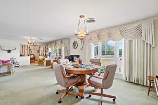 699 Floral Ave, New Braunfels, TX 78130 - Photo 10