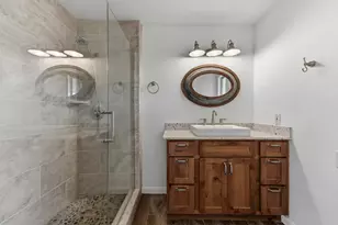 729A Nomad Dr, Spicewood, TX 78669 - Photo 20