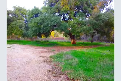 135 Powell Road, Smithville, TX 78957 - Photo 4