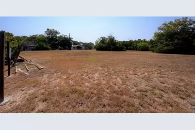 1317 Hondo Street, Lockhart, TX 78644 - Photo 18
