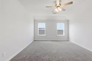 238 Seattle Slew Dr, Jarrell, TX 76537 - Photo 12