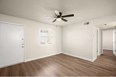 2408 Longview Street #112, Austin, TX 78705 - Photo 2