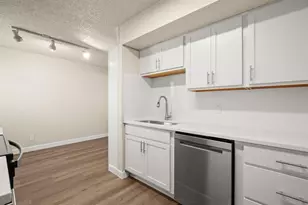 2408 Longview St, Austin, TX 78705 - Photo 6