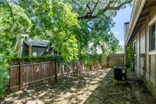 2702 Little Valley Cove, Austin, TX 78741 - Photo 18