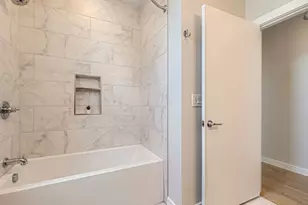 900 S 1st St, Austin, TX 78704 - Photo 24