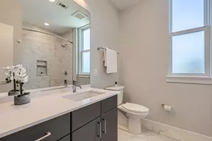 900 S 1st St, Austin, TX 78704 - Photo 20