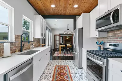 1204 E 13th Street, Georgetown, TX 78626 - Photo 2