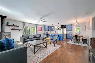 842 Cougar Dr, Canyon Lake, TX 78133 - Photo 2