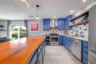 842 Cougar Dr, Canyon Lake, TX 78133 - Photo 8