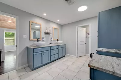 842 Cougar Drive, Canyon Lake, TX 78133 - Photo 12