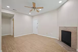 114 E 31st St, Austin, TX 78705 - Photo 4