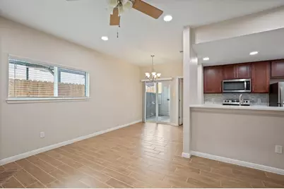 114 E 31st Street #112, Austin, TX 78705 - Photo 2