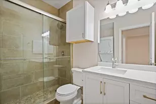 114 E 31st St, Austin, TX 78705 - Photo 12