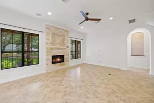 41 Tiburon Dr, The Hills, TX 78738 - Photo 4