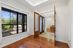 41 Tiburon Dr, The Hills, TX 78738 - Photo 2