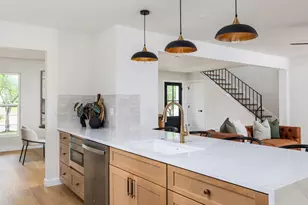6905 N Creighton Ln, Austin, TX 78723 - Photo 10