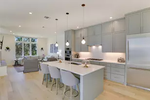 2610 Watkins Wy, Austin, TX 78746 - Photo 4