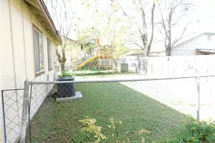 1900 Prairie Knoll Ct, Austin, TX 78758 - Photo 18