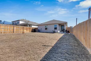 668 Lake Sweetwater Ln, Buda, TX 78610 - Photo 30