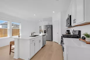 668 Lake Sweetwater Ln, Buda, TX 78610 - Photo 10