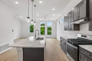 200 W 56th St, Austin, TX 78751 - Photo 16