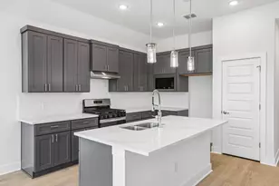 200 W 56th St, Austin, TX 78751 - Photo 18