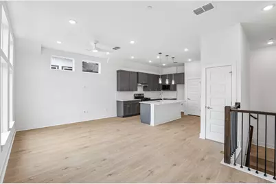 200 W 56th Street #1104, Austin, TX 78751 - Photo 12