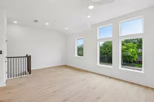 200 W 56th St, Austin, TX 78751 - Photo 14