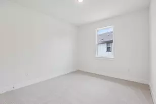 200 W 56th St, Austin, TX 78751 - Photo 22