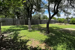 1903 Lime Rock Dr, Round Rock, TX 78681 - Photo 16