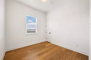 212 E 20th St, Georgetown, TX 78626 - Photo 18