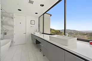 1501 Ridgecrest Dr, Austin, TX 78746 - Photo 24