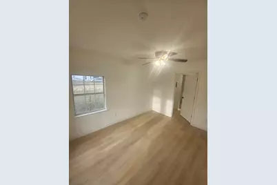 1300 Hondo Street, Lockhart, TX 78644 - Photo 14