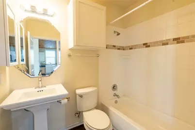 1050 County Road 129 #B, Taylor, TX 76574 - Photo 16