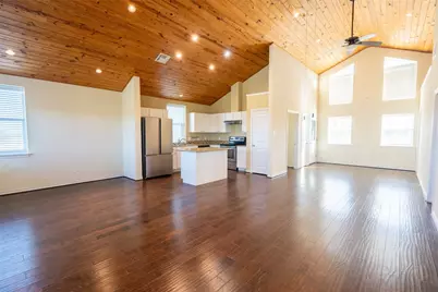 1050 County Road 129 #B, Taylor, TX 76574 - Photo 6