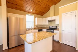 1050 Co Rd 129, Taylor, TX 76574 - Photo 8