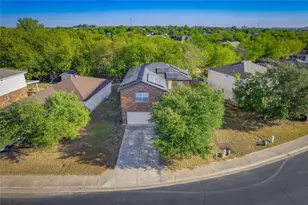 814 Indian Meadow Dr, Georgetown, TX 78626 - Photo 1