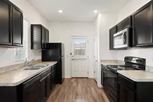 850 Bunton Reserve Blvd, Kyle, TX 78640 - Photo 2